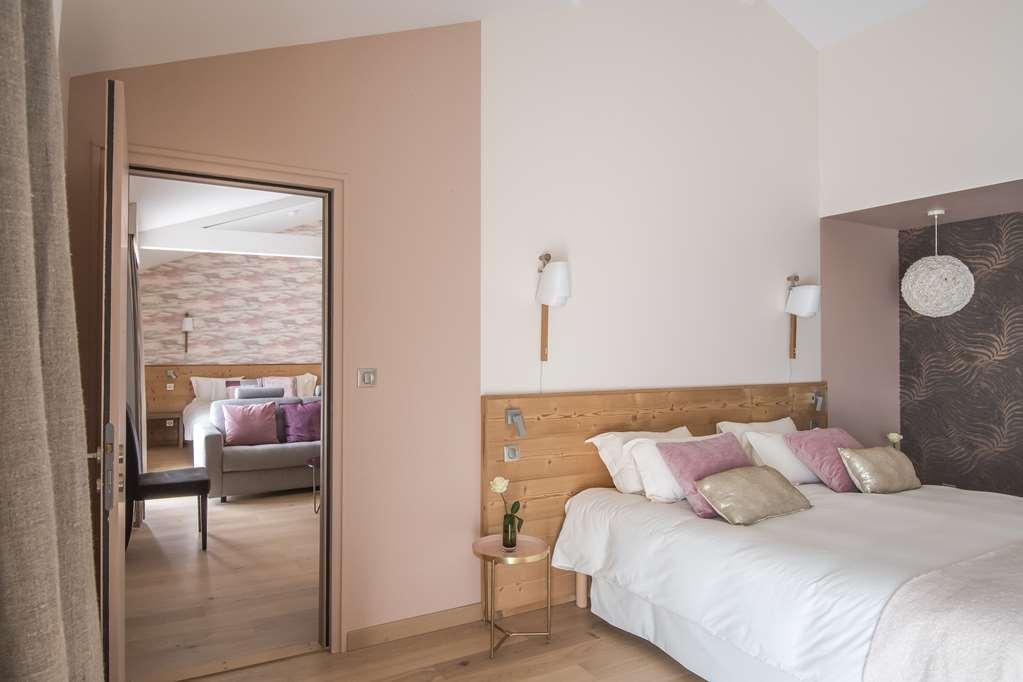 Chateau De Massillan Uchaux Room photo